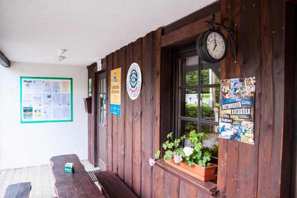 Turisticka Ubytovna Cakle Usti nad Orlici Ngoại thất bức ảnh